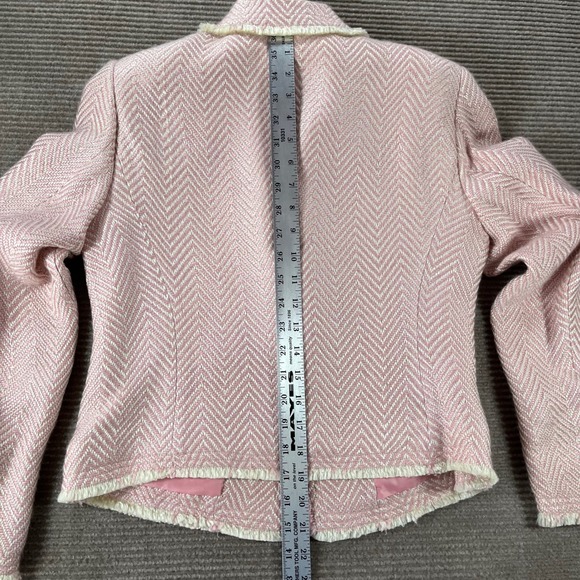 Pierre Cardin Pink Herringbone Tweed Blazer Jacket Pearl Button Fringe Size 8 - Picture 10 of 13